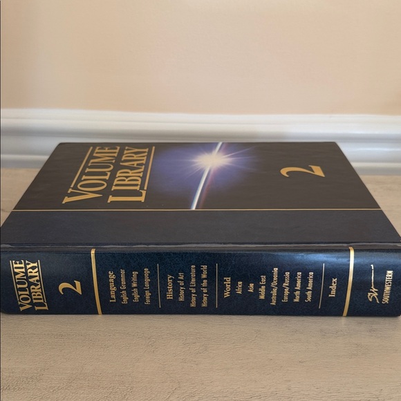 Volume Library Volume 2 - Picture 2 of 4